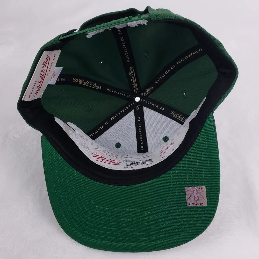Milwaukee Bucks Mitchell & Ness‎ NBA Snapback Hat Cap 3D Logo Green NWT